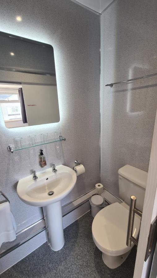 Y Gwynedd Inn ランベリス エクステリア 写真