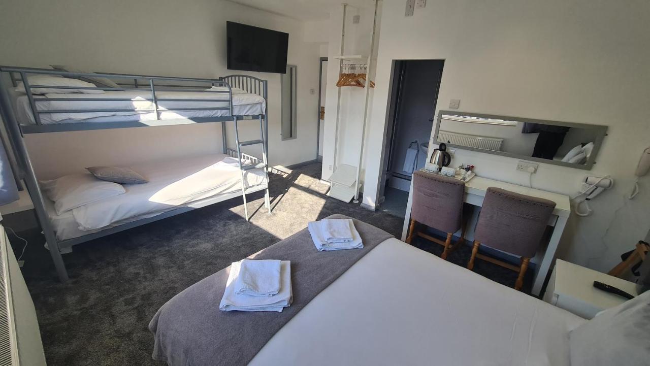 Y Gwynedd Inn ランベリス エクステリア 写真