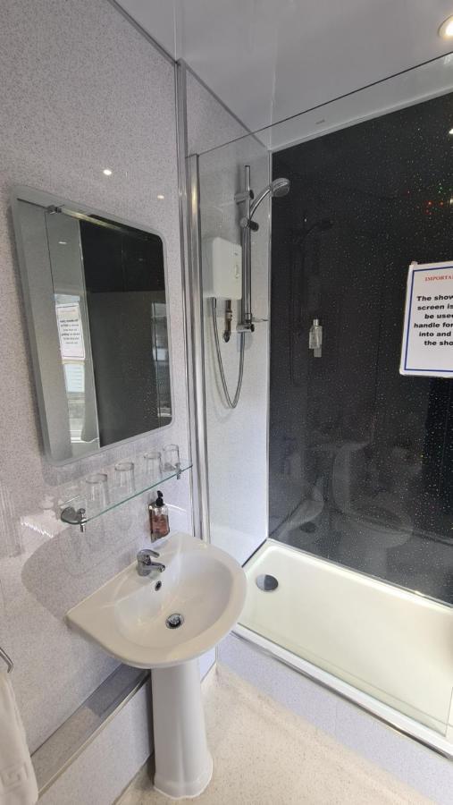 Y Gwynedd Inn ランベリス エクステリア 写真